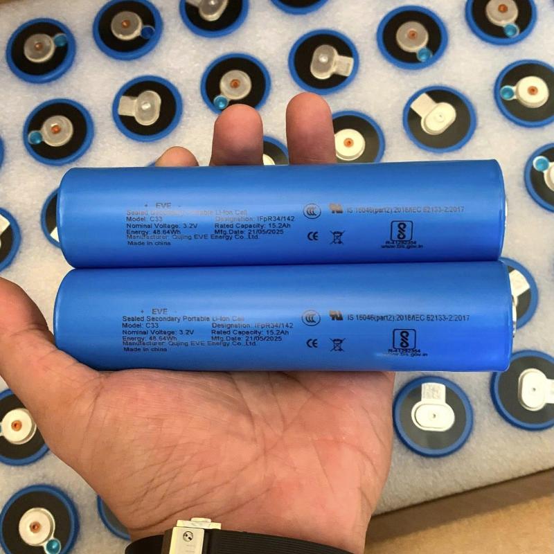 "Pin EVE 33140 LiFePO4 15Ah 3.2V - Màu Xanh, Cell Chuẩn, Hiệu Suất Cao"