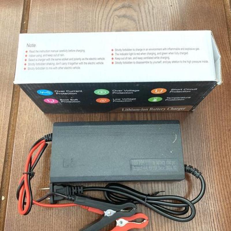 Sạc 14,6V-10A Chống Ngược Đầu Cực ( Cho Hệ Pin 4s )